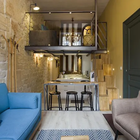 Apartment / Saint Germain Des Pres *